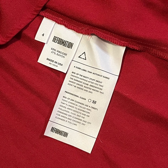 Reformation Durham Red V-Neck Mini Crepe Dress in Crimson • Size 4 - Picture 10 of 12